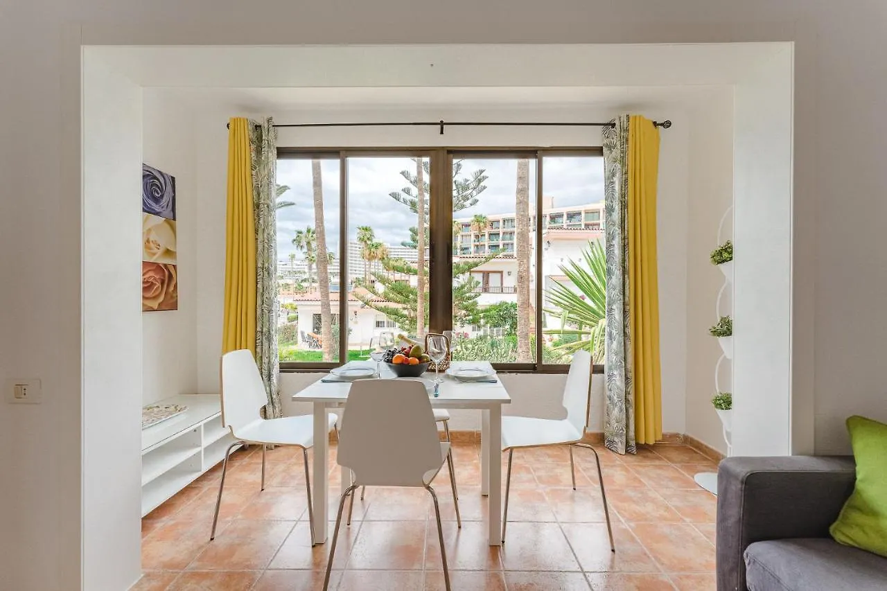 Apartment Near The Ocean And Sun Terrace Playa de las Americas  0*, Playa de las Americas (Tenerife)