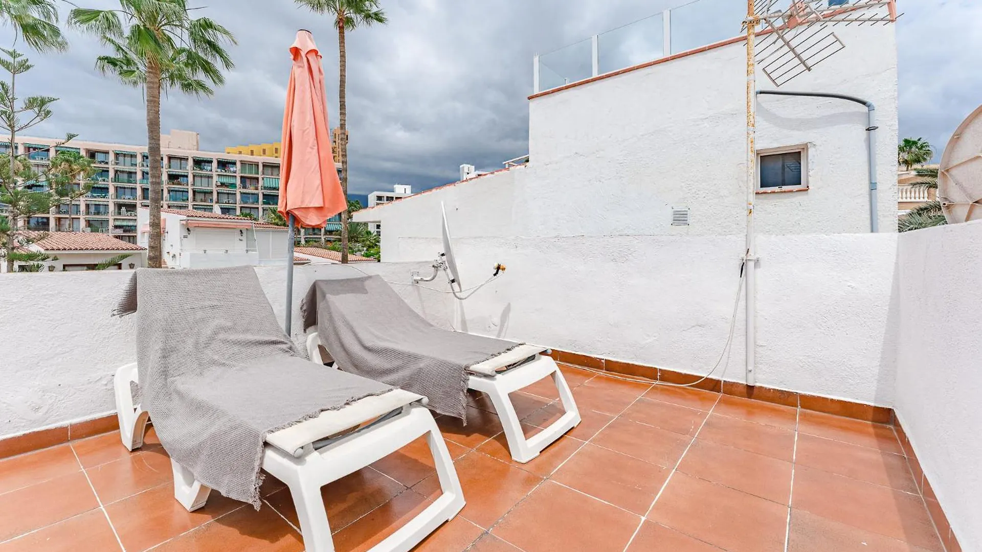 Apartment Near The Ocean And Sun Terrace Playa de las Americas